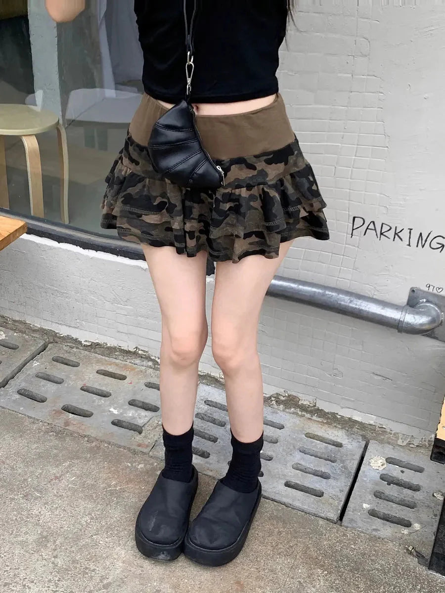 Camouflage Ruffle Mini Skirt Z482172