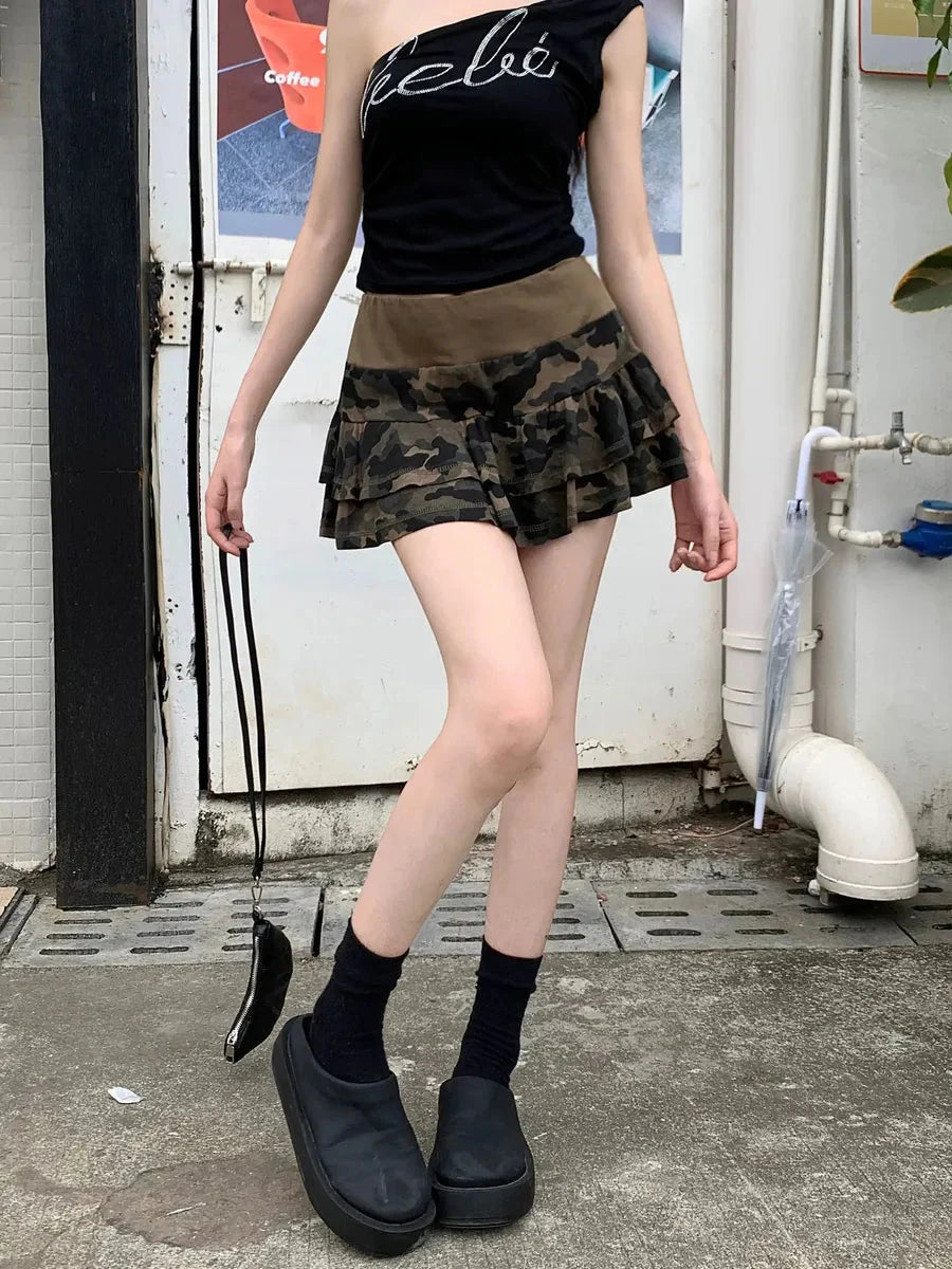 Camouflage Ruffle Mini Skirt Z482172