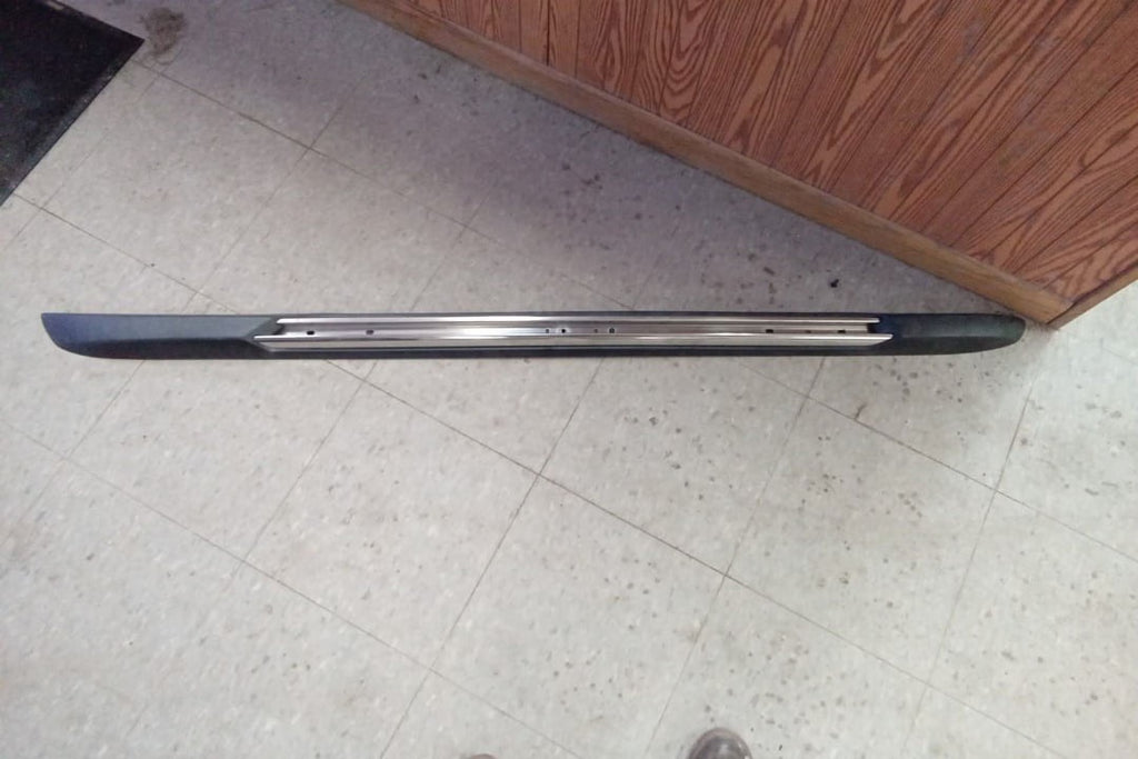 Passenger RH Roof Rack Slide Rail W434