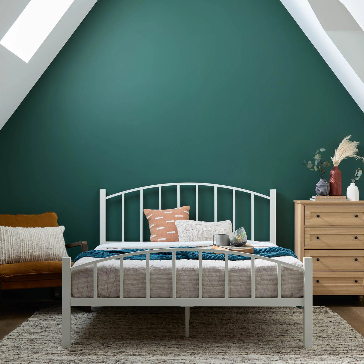 Black Metal Queen Platform Bed T603599