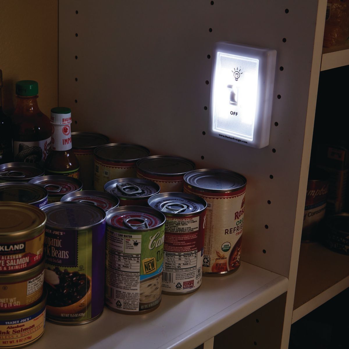 200 Lumen LED Flip Light I33187