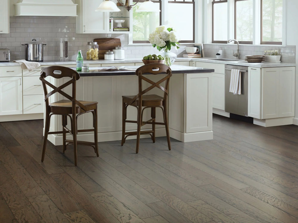 Distressed Engineered Hardwood Flooring B952176