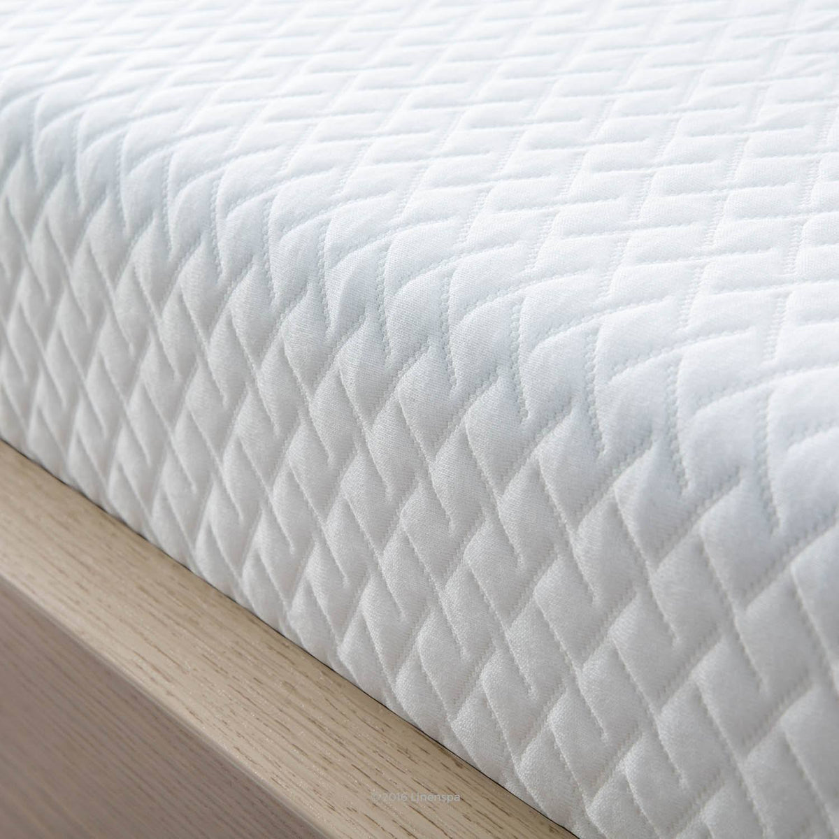 King Gel Memory Foam Mattress W262