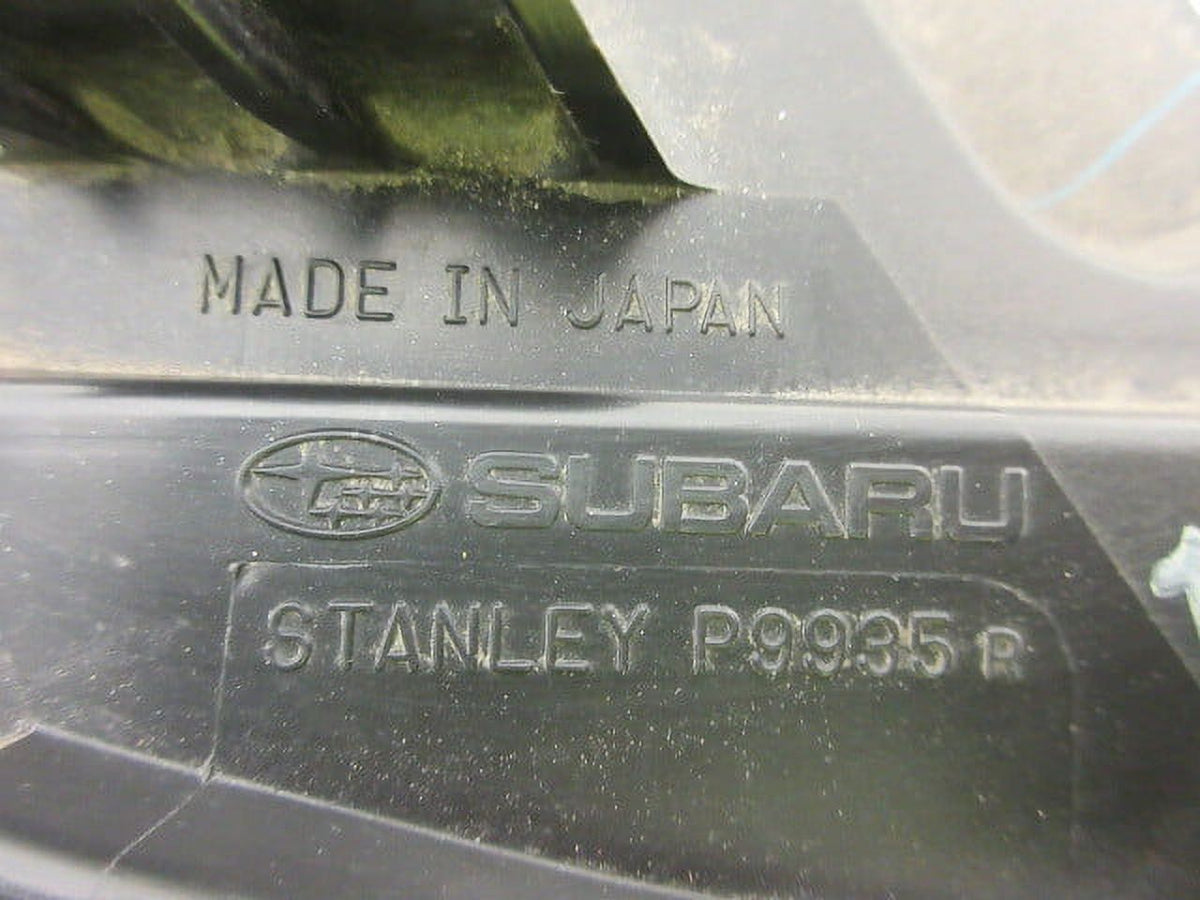 Passenger Head Lamp Assembly I2952