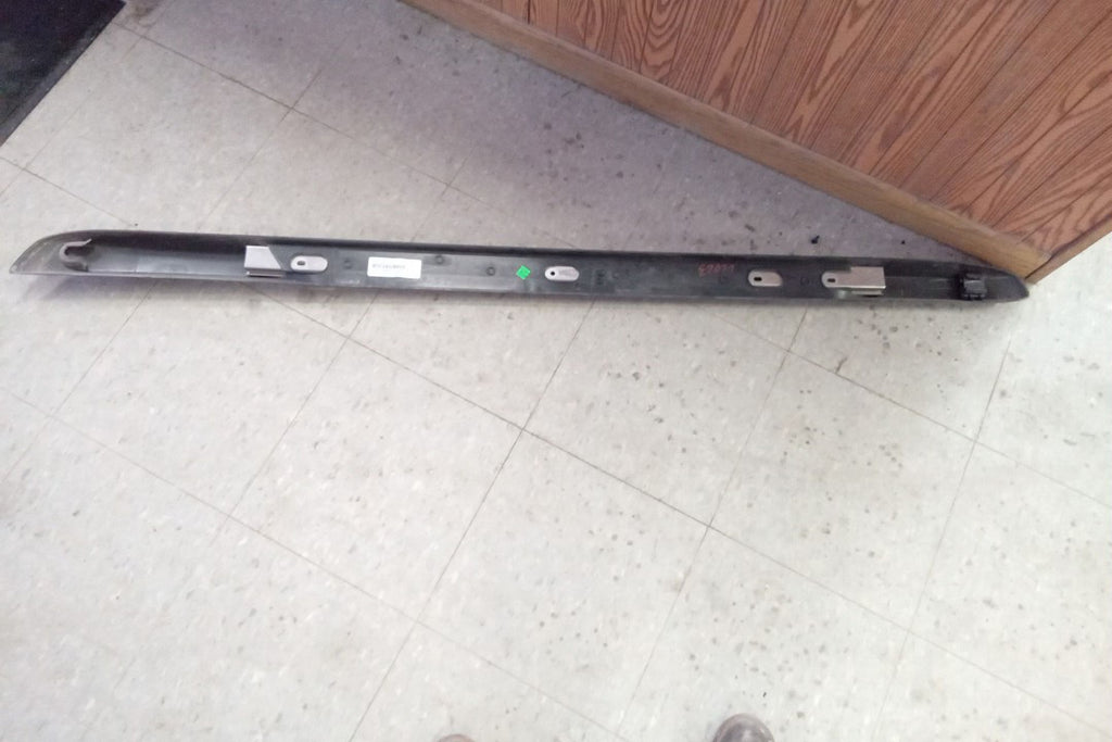 Passenger RH Roof Rack Slide Rail W434