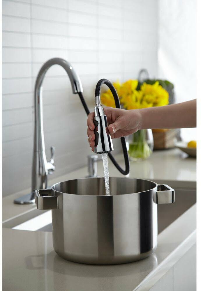 Vibrant Stainless Pull-Down Faucet with Soap Dispenser W946651