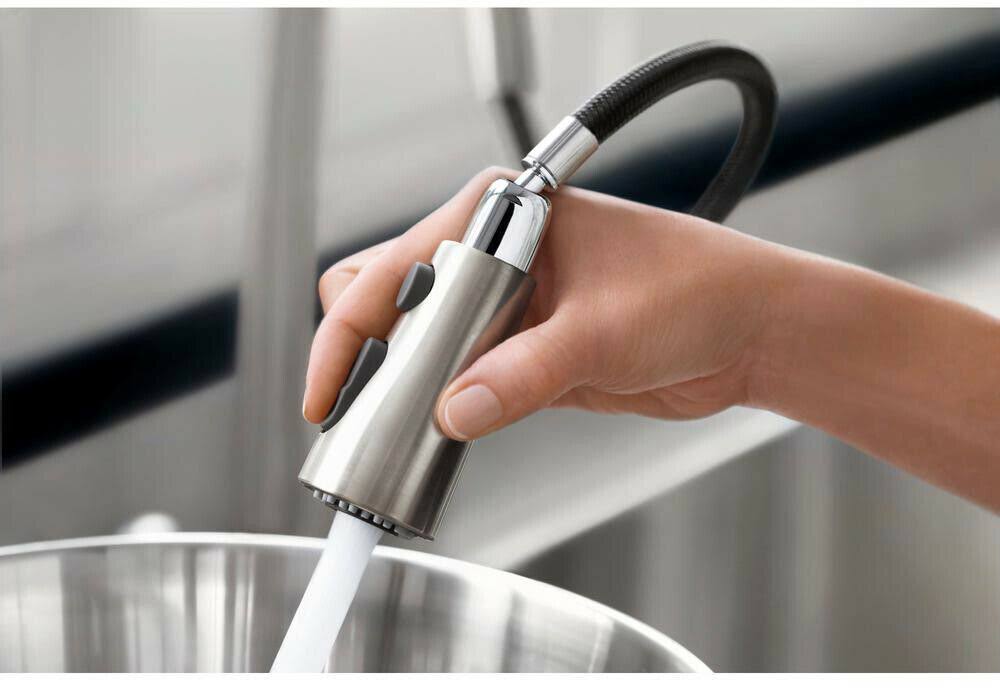 Vibrant Stainless Pull-Down Faucet with Soap Dispenser W946651