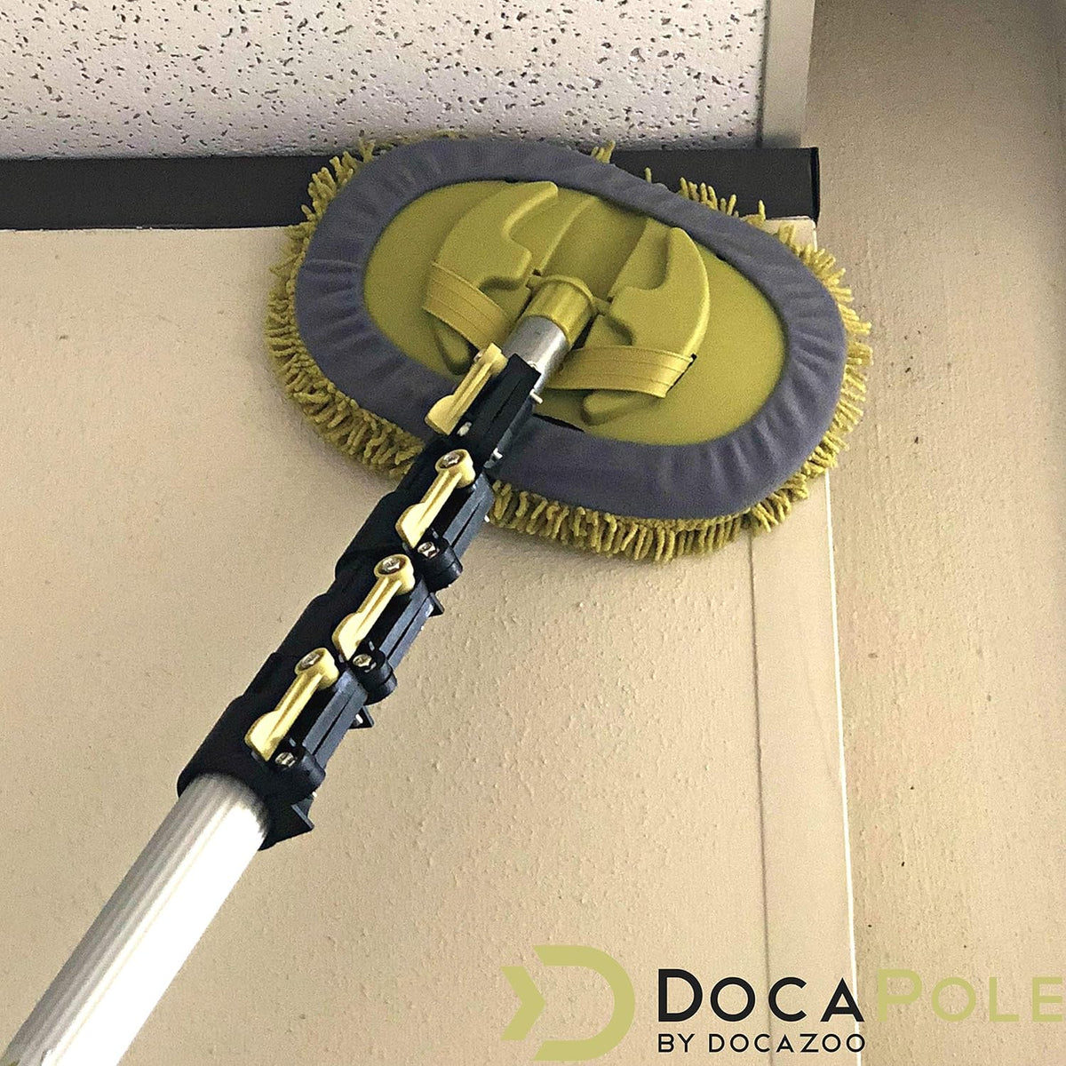 Wall Duster with Telescoping Pole and Chenille Microfiber Cleaning Head A778325