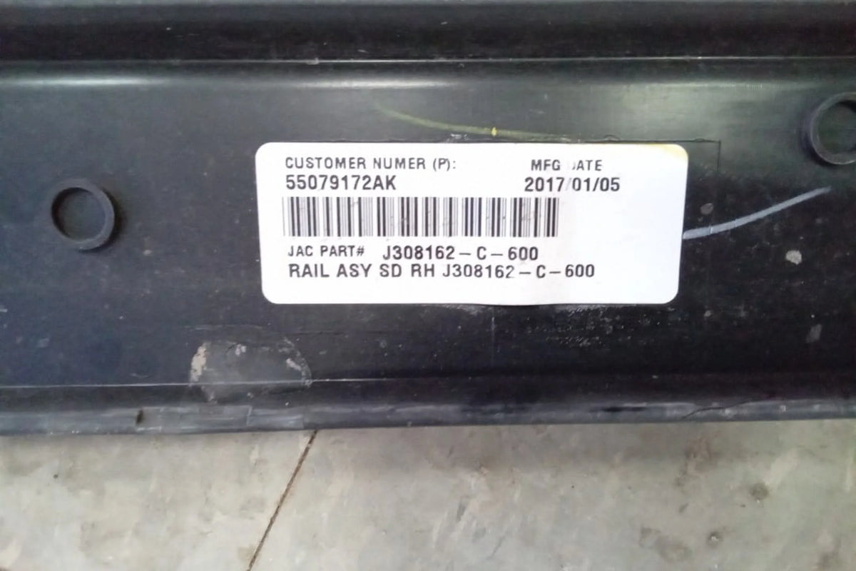 Passenger RH Roof Rack Slide Rail W434